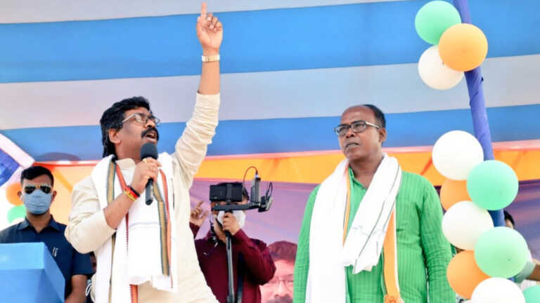 पश्चिम बंगाल विधानसभा चुनाव: जेएमएम और टीएमसी आए साथ, सोरेन ने कहा बीजेपी को रोकने के लिए मतभेद दूर रखना ही है विकल्प