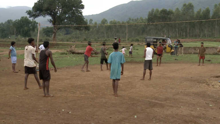 नक्सल प्रभावित इलाक़ों से 32 आदिवासी नौजवान SSC परीक्षा में हुए पास