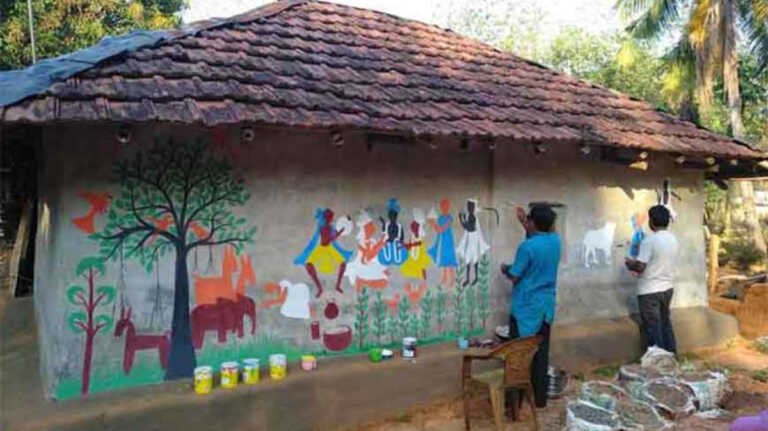पश्चिम बंगाल: पुलिस विभाग की दीवार काट देगी आदिवासियों का बाहरी दुनिया से संपर्क