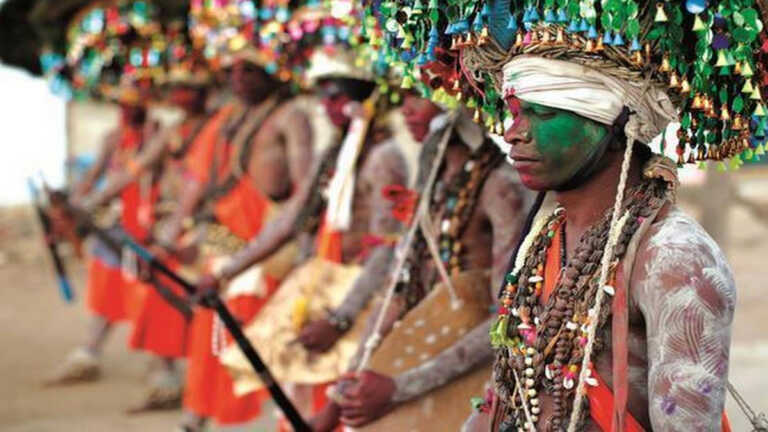 तेलंगाना सरकार ने पहली बार आदिवासियों के डंडारी-गुस्सादी नृत्य उत्सव के लिए जारी किए 1 करोड़ रुपये
