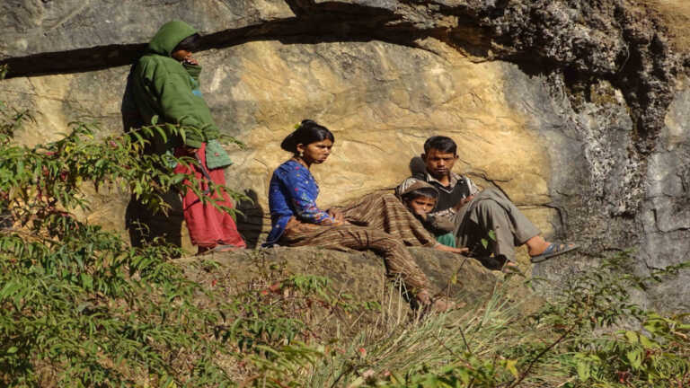 मध्य प्रदेश में फिर से खुला वन मित्र पोर्टल, पट्टों की तलाश में आदिवासी परेशान