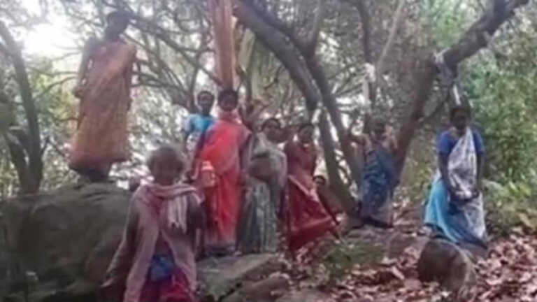 आत्महत्या की चेतावनी गई बेकार, खनन क्षेत्र पर आदिवासियों का दावा  खारिज