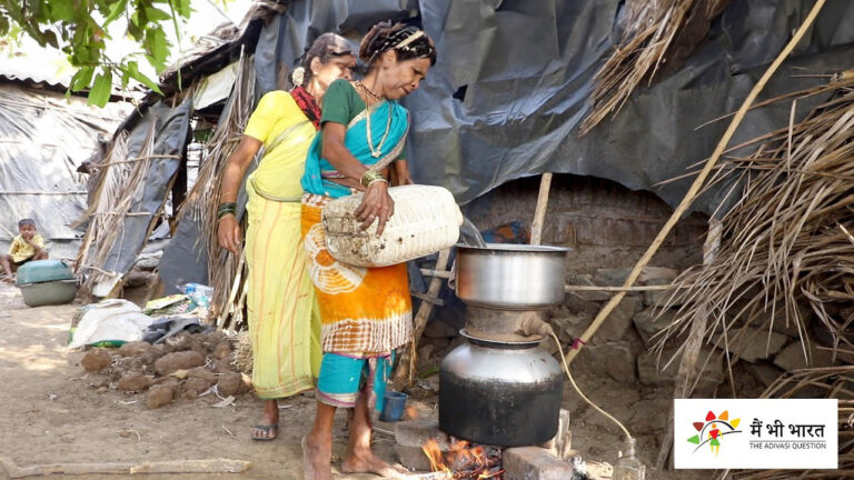 पश्चिम बंगाल: त्योहार मना रहे आदिवासियों के घरों में आबकारी विभाग ने मारा छापा