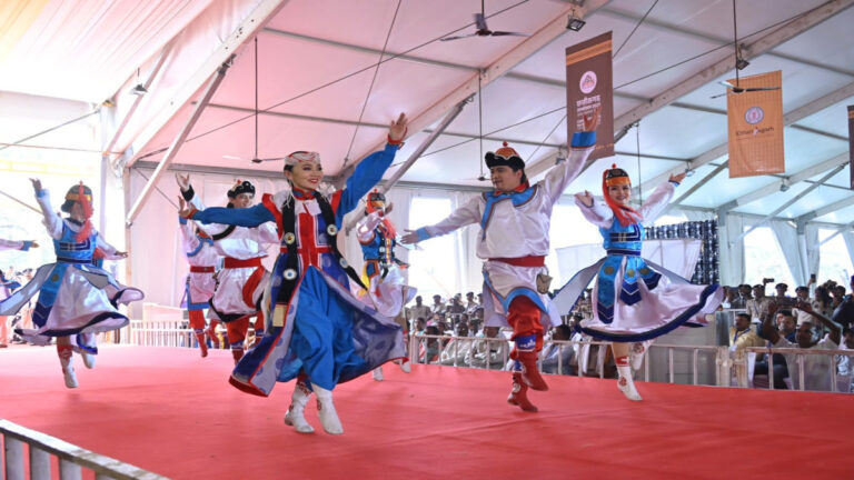 <strong>तीन दिवसीय छत्तीसगढ़ राष्ट्रीय आदिवासी नृत्य महोत्सव का समापन</strong>