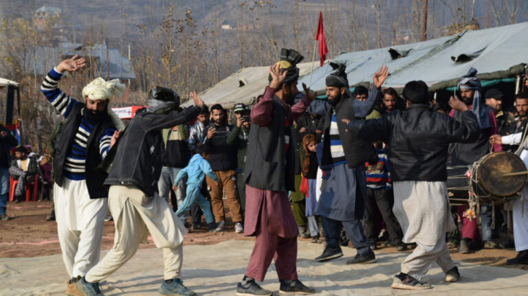 कश्मीर की जनजातियों में लाइफ़ स्टाईल से जुड़े रोग बढ़ रहे हैं