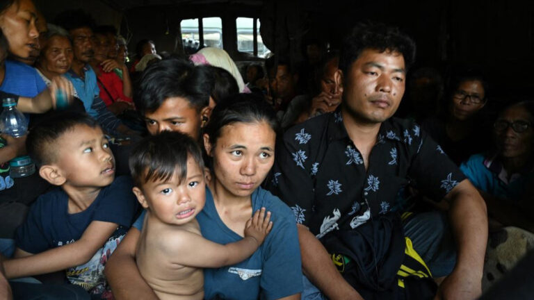 सुप्रीम कोर्ट: मणिपुर में राहत शिविरों की निगरानी करने वाली टीमों में आदिवासी भी शामिल करो