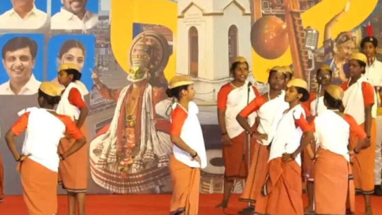 केरल: आदिवासी कला शैली ‘मंगलमकली’ स्कूलों के प्रतिस्पर्धा में होगा शामिल