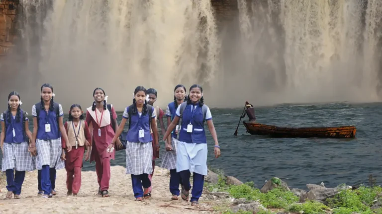 तमिलनाडु: स्कूल जाने के लिए आदिवासी बच्चों को मुफ्त नाव की सुविधा मिलेगी