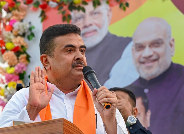 सुवेंदु अधिकारी ने ममता सरकार पर लगाया आदिवासियों की उपेक्षा करने का आरोप