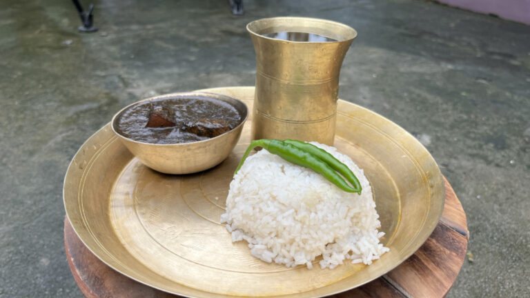 बोड़ो जनजाति के खट्टे और कड़वे भोजन बेहद ख़ास होते हैं