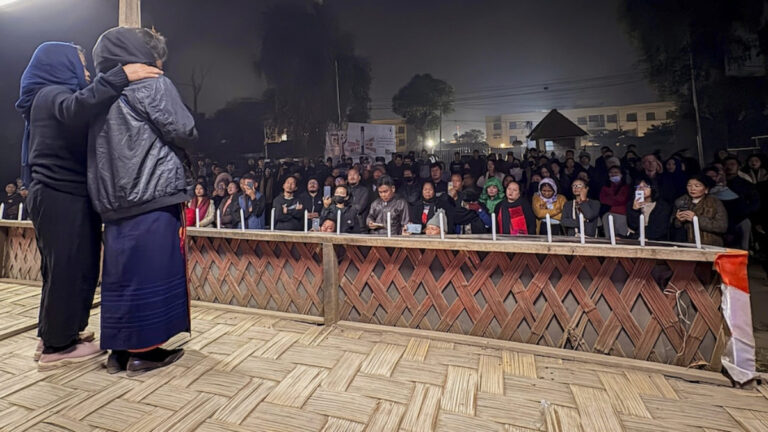 मणिपुर हिंसा के दौरान सामूहिक बलात्कार का शिकार बनीं महिला की मौत, कुकी समूहों ने की न्याय की मांग